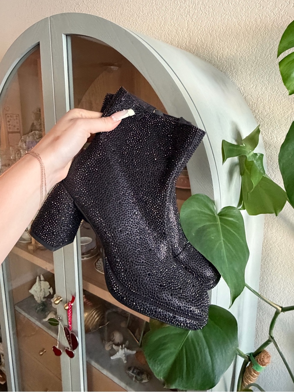 8 / NWOT Black Crystal-Embellished Women's Ankle Boots